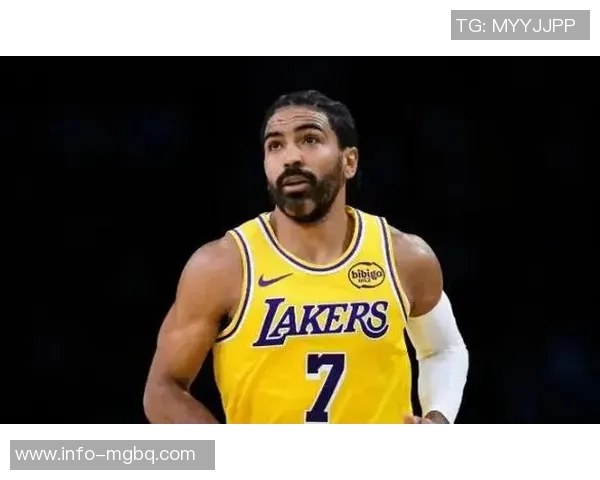 雷迪克透露揭幕战首发阵容剩余比赛将视情况而定 雷迪克透露揭幕战首发阵容剩余比赛将视情况而定